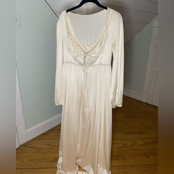 Vintage Mistee 2 Piece Lingerie Set Cream Floor Length Large - Picture 4 of 14